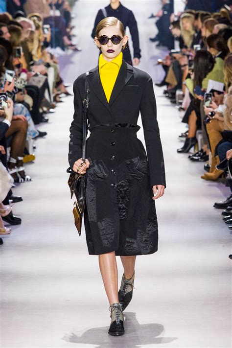 Fashion Week de Paris : Le défilé Dior automne